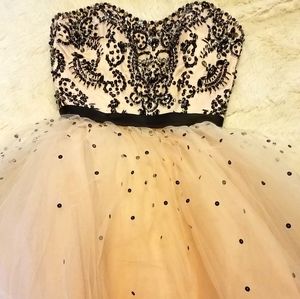Mari Lee short formal dress